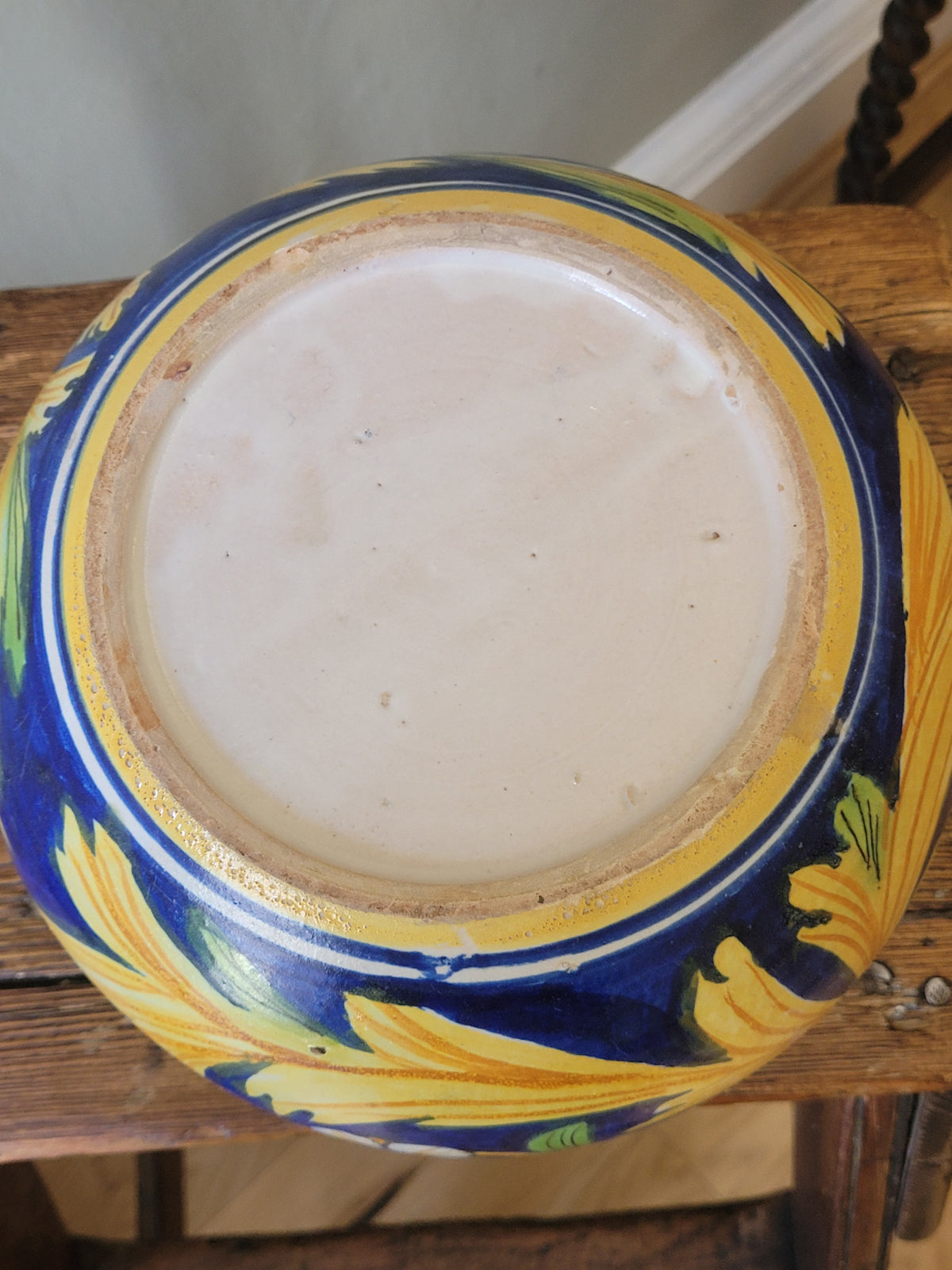 19th Century Italian Majolica Bowl