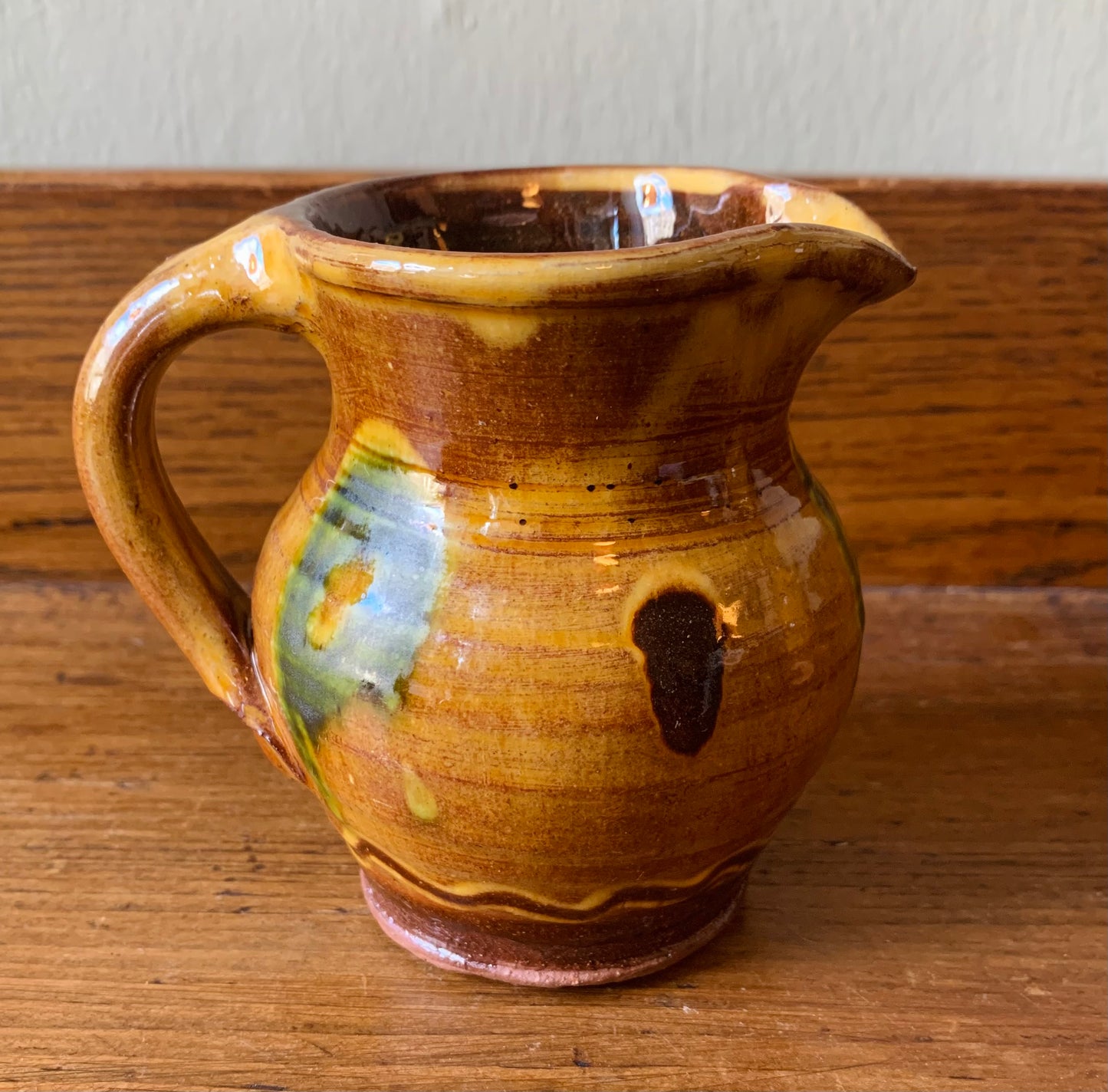 Pottery attributed to Clive Bowen