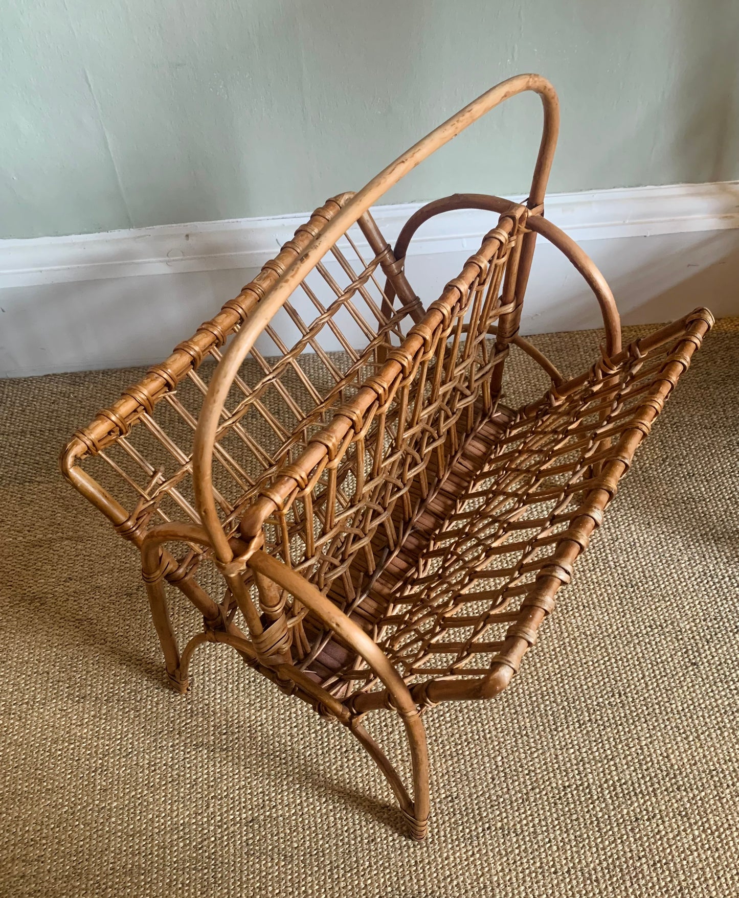 Bamboo magazine rack