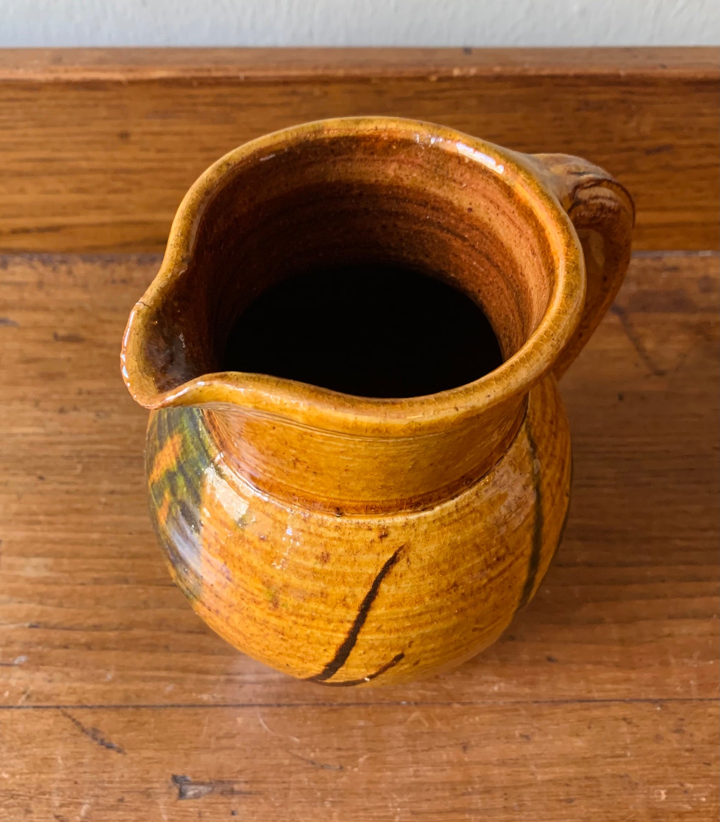 Pottery attributed to Clive Bowen