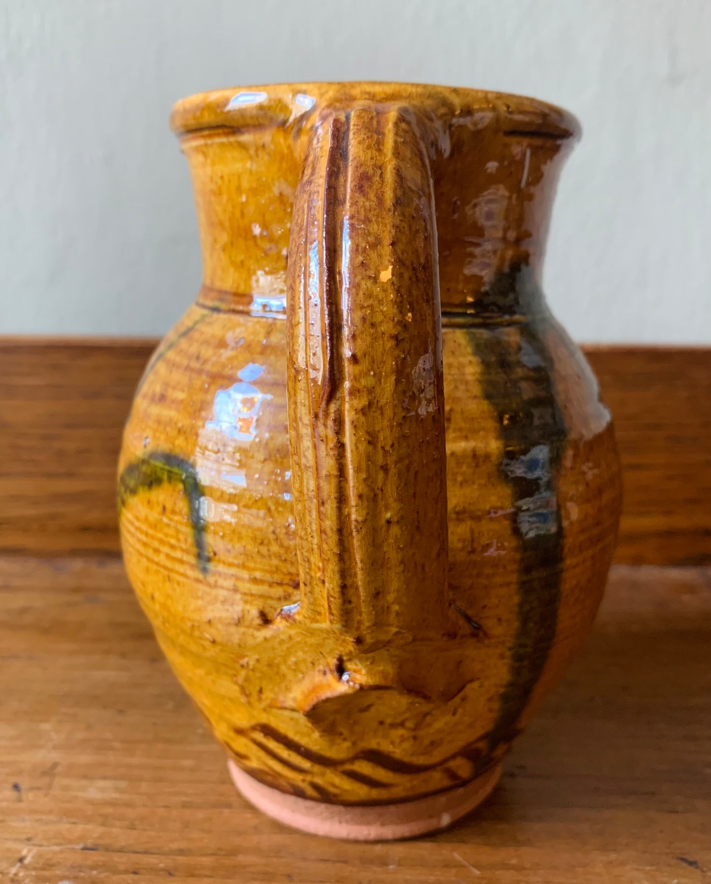 Pottery attributed to Clive Bowen