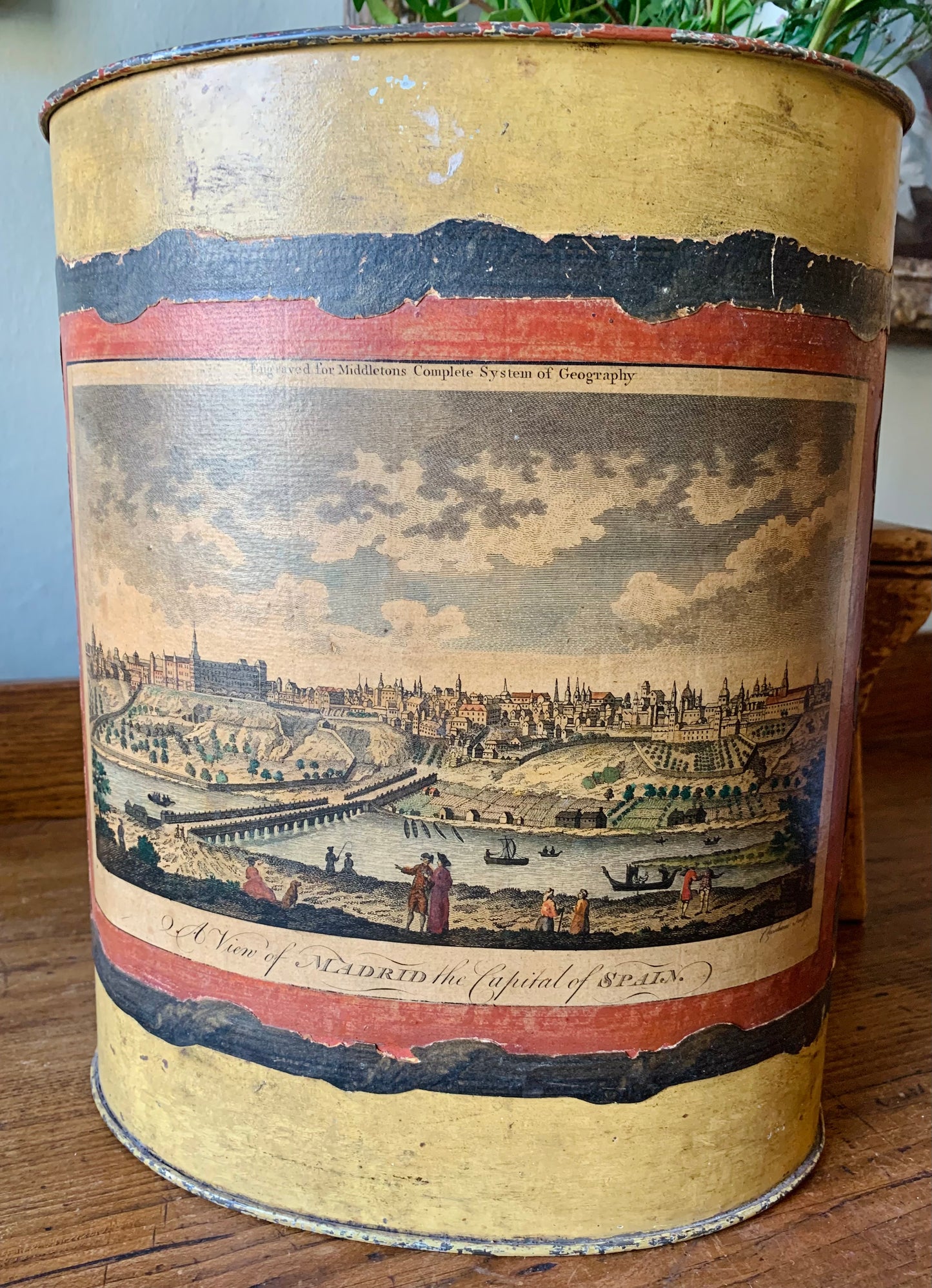 Decoupage Bin