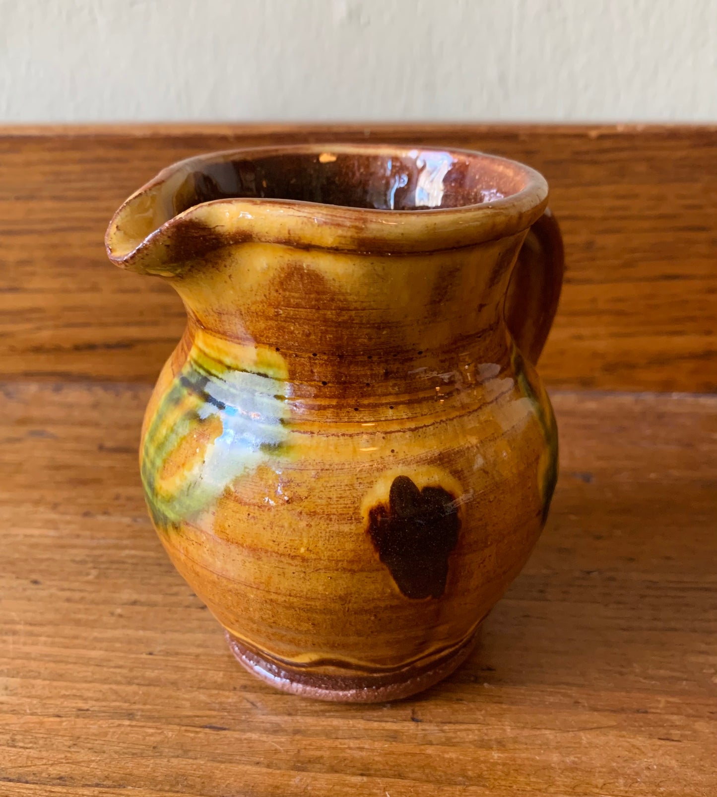 Pottery attributed to Clive Bowen