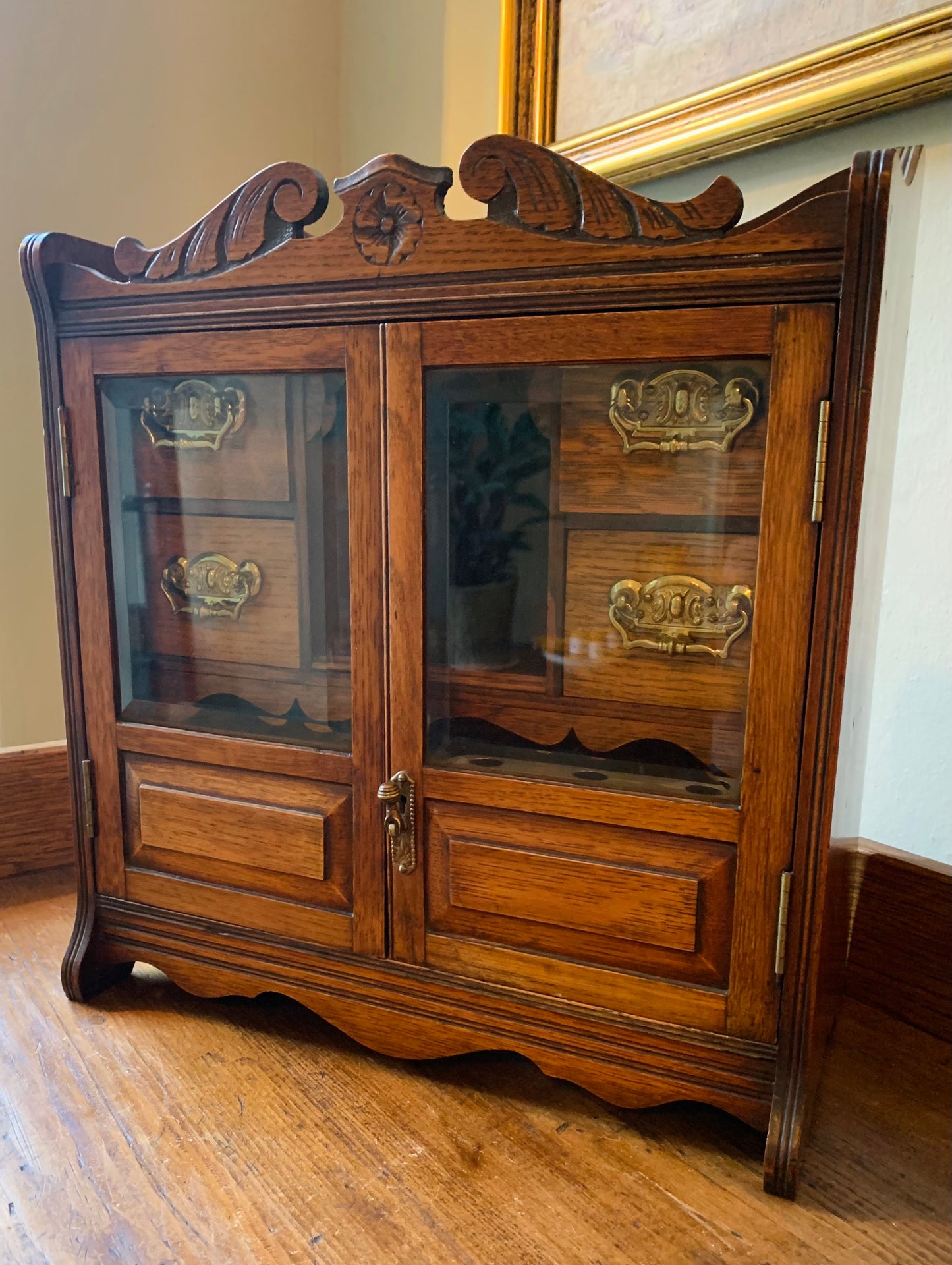 Traditional Smokers Cabinet