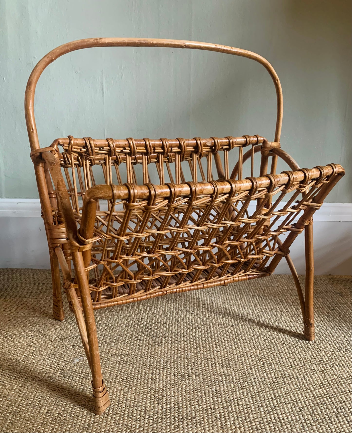 Bamboo magazine rack