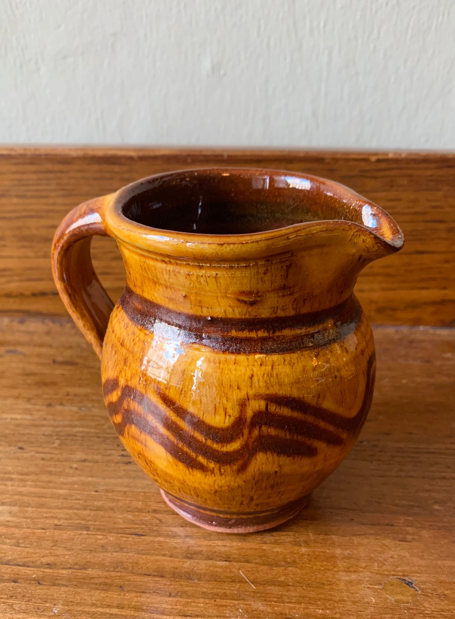 Pottery attributed to Clive Bowen