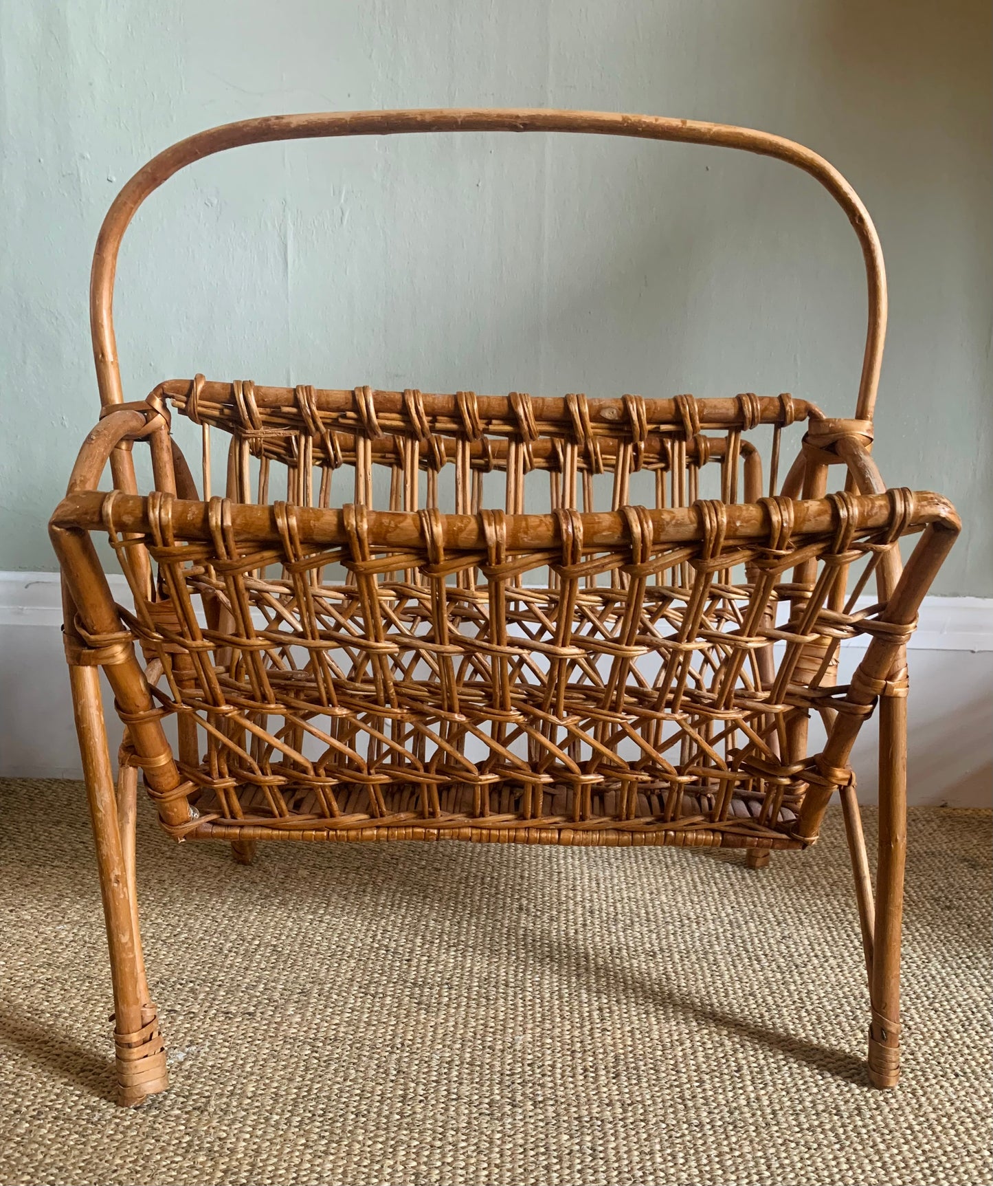 Bamboo magazine rack