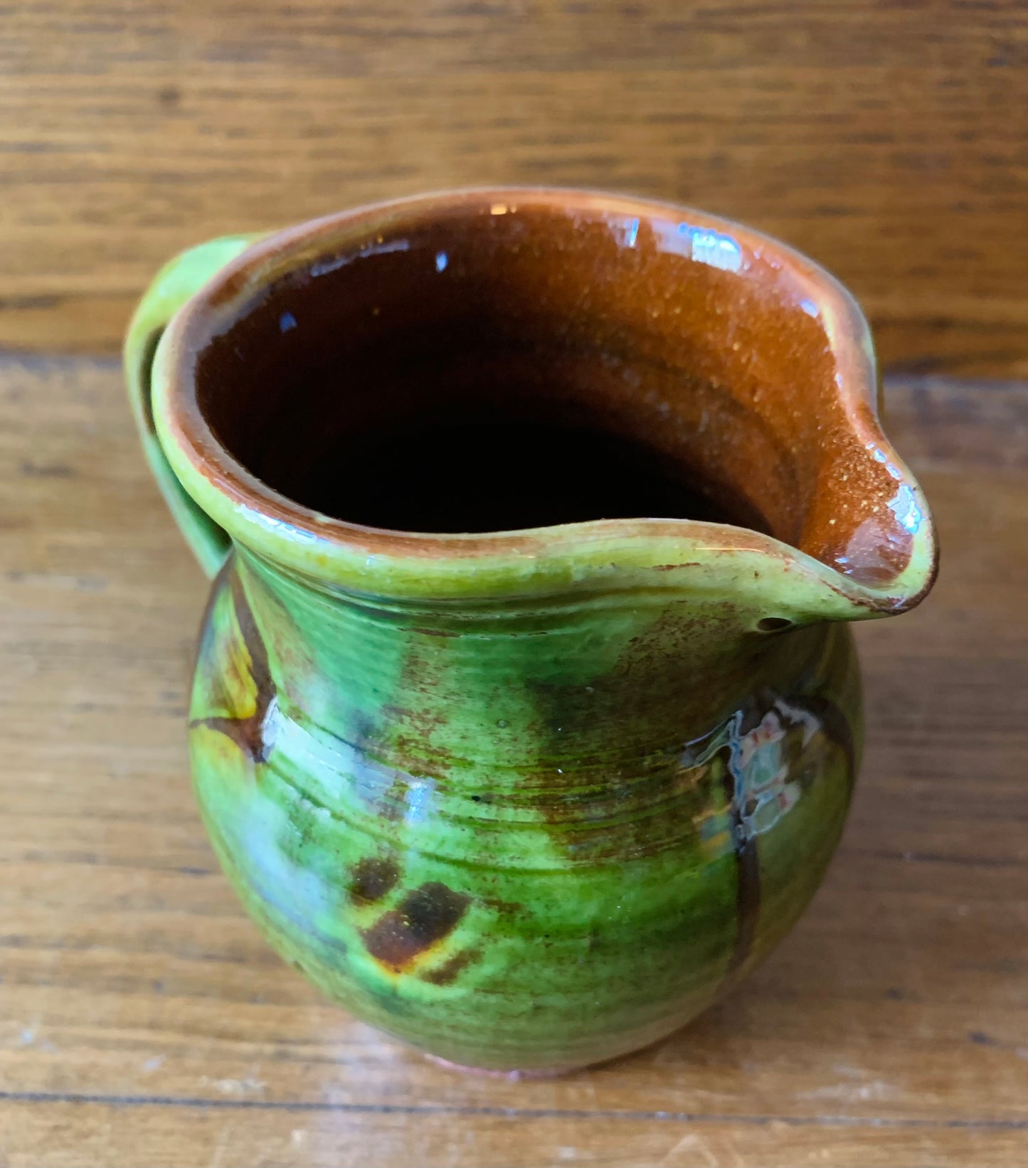 Pottery attributed to Clive Bowen